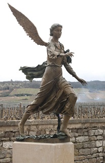 Ange de la vigne (bronze, 2.50m)